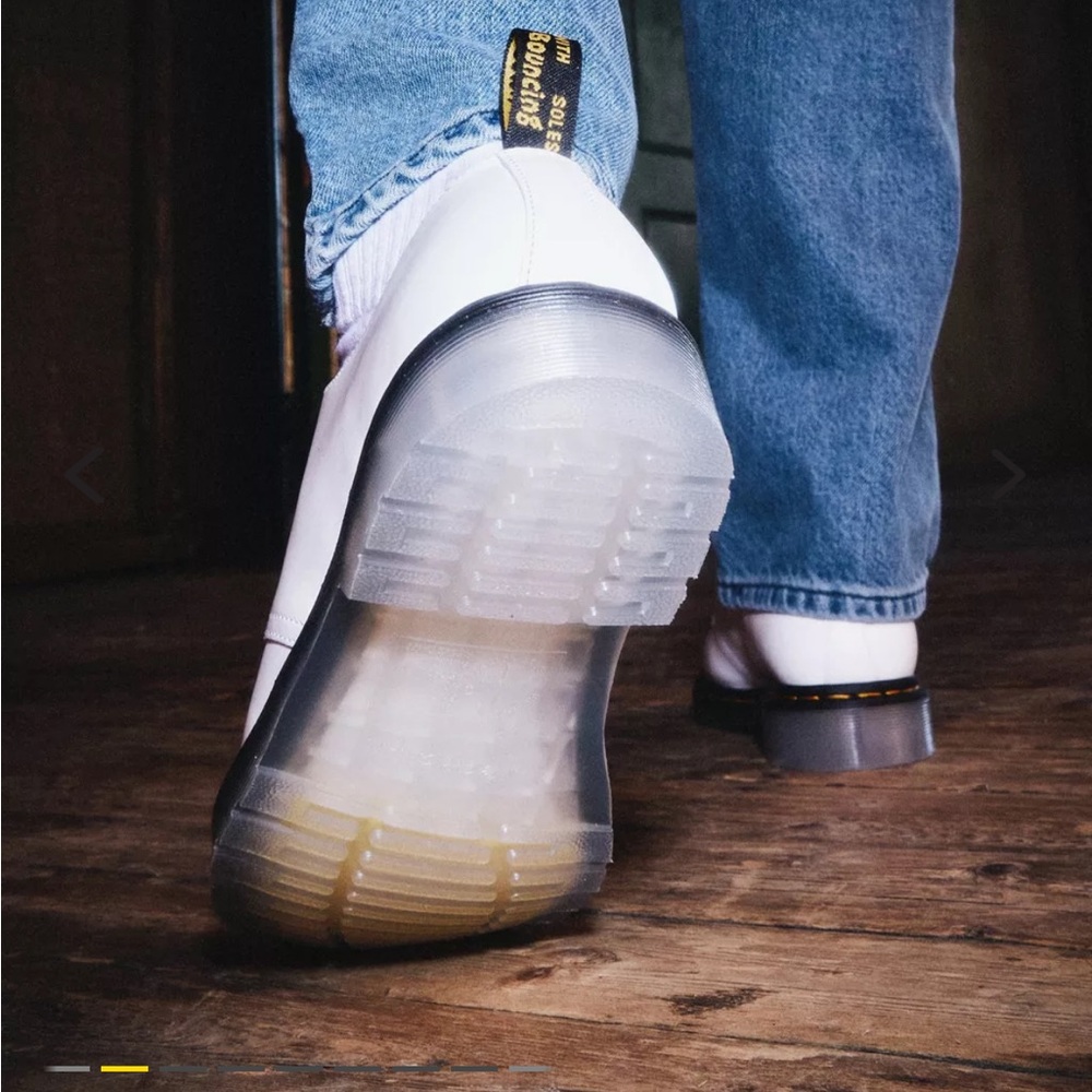 Dr. Martens White Leather Oxford Shoes - Picture 4 of 8